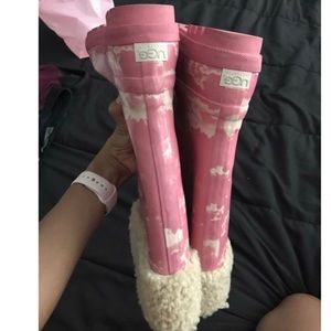 UGG RAINBOOTS